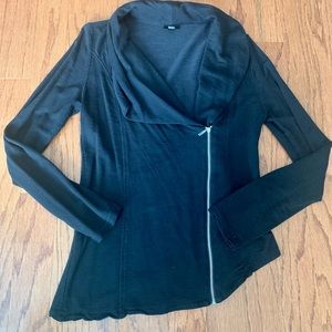 ⭐️5 for 25 sale⭐️Mossimo zippered sweater size small